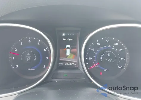 2015 Hyundai Santa Fe Sport 2.4L из США, поврежденный, VIN 5XYZUDLB1FG303470